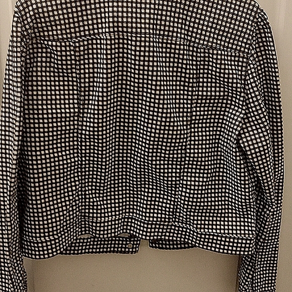 Jacket - Picture 7 of 8